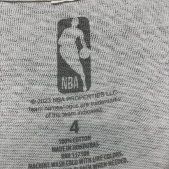 Miami Heat White Out Court Side NBA Franchise T-Shirt Size 4 - Picture 4 of 4